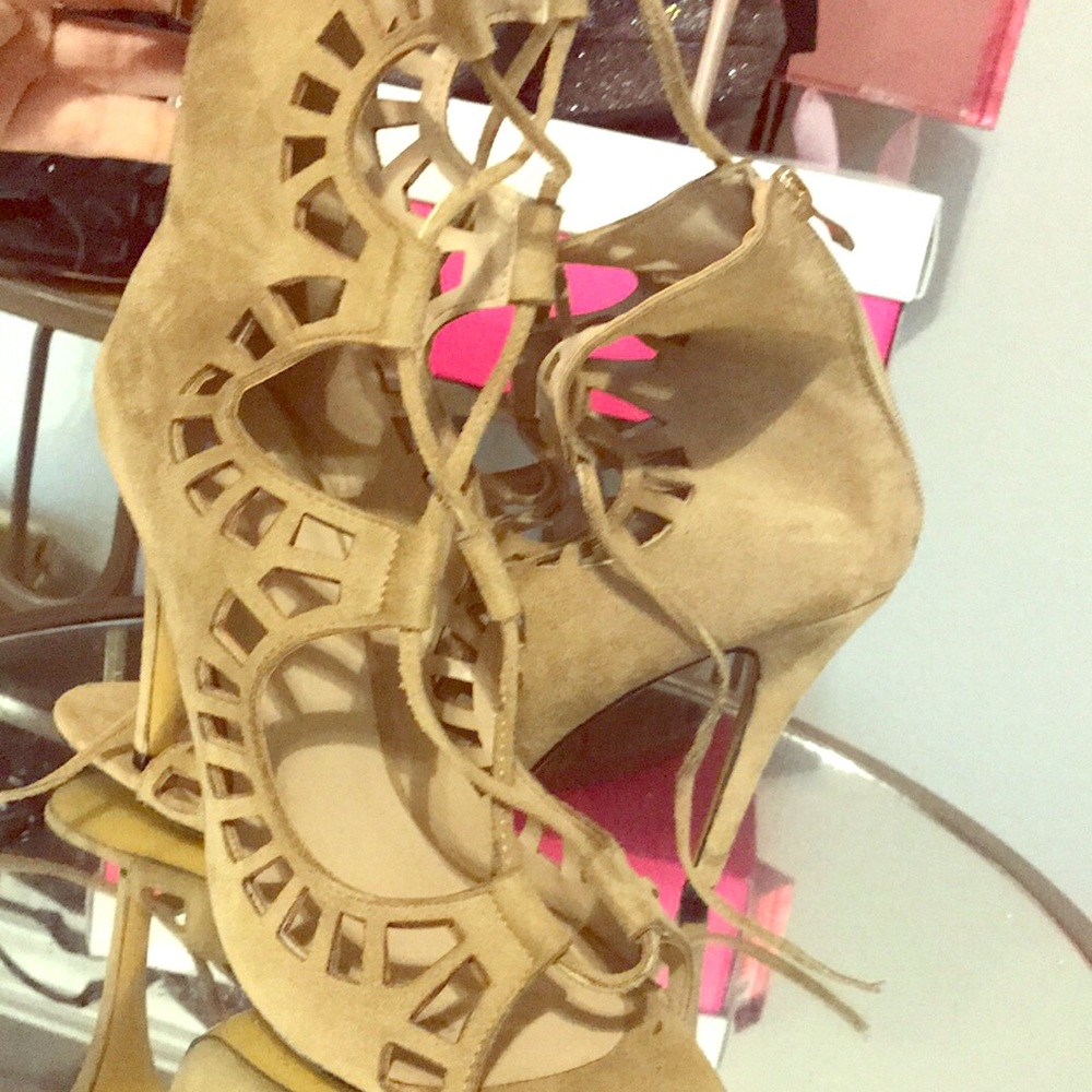 Tan heels